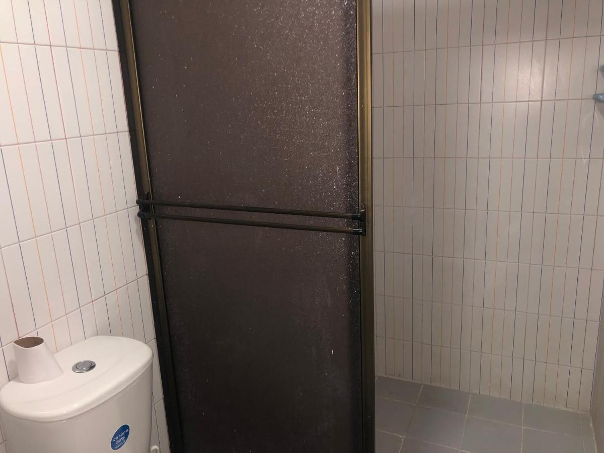 Apartment Comodo En Laureles, Grande, Centrico ,bien Ubicado Apto203