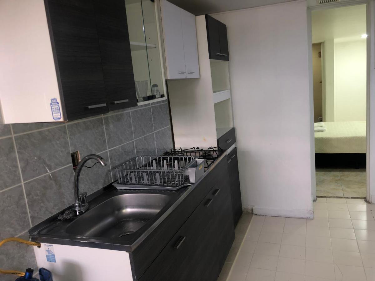 Comodo En Laureles, Grande, Centrico ,bien Ubicado Apto203 Medellin