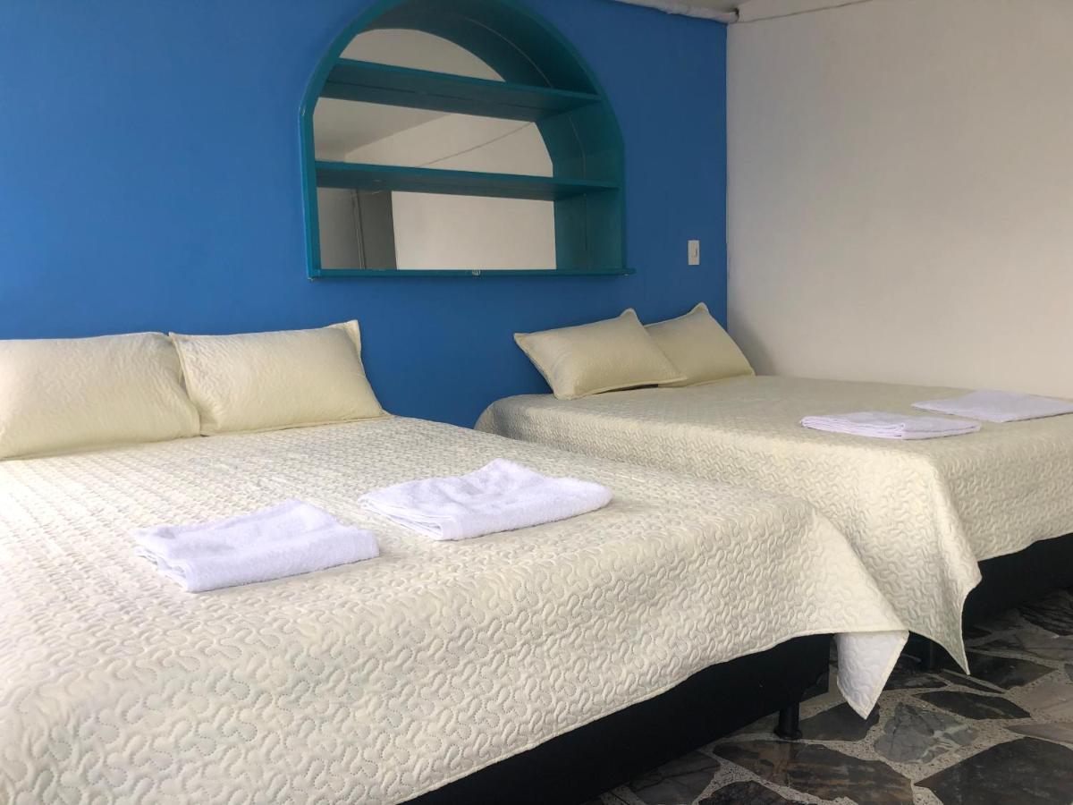 Comodo En Laureles, Grande, Centrico ,bien Ubicado Apto203 Apartment *