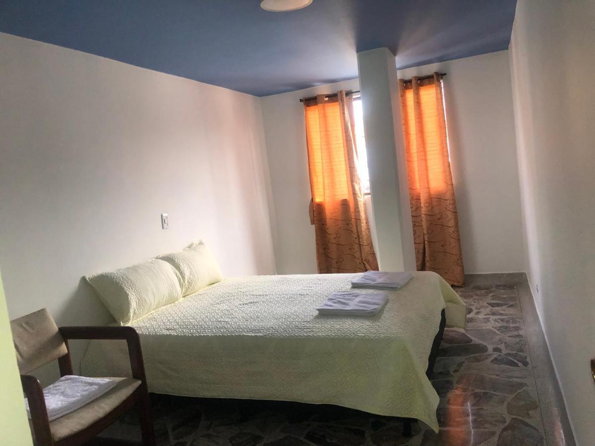 Comodo En Laureles, Grande, Centrico ,bien Ubicado Apto203 *