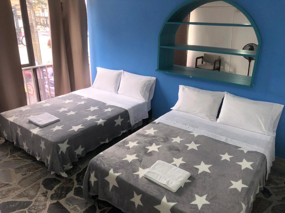 Comodo En Laureles, Grande, Centrico ,bien Ubicado Apto203 * Medellin